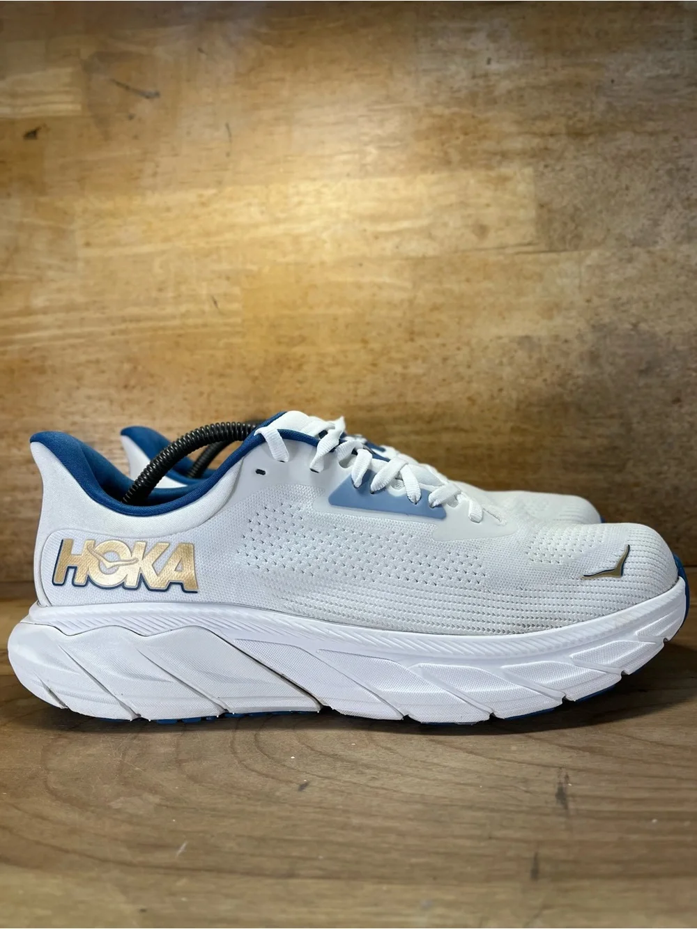 Hoka One One Arahi 7 CUSHIONED Mens Size 10.5 Running Shoes Sneakers Blue